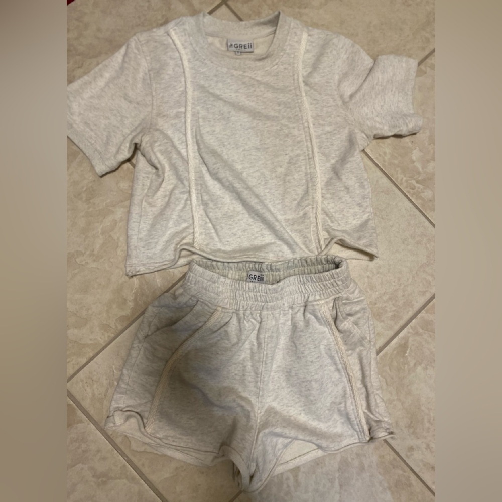 The Greii sweat set. Size small, two pieces